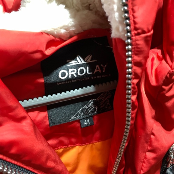 Orolay 4x Red Jacket - Stylish and Functional Winter Wear with Fleece-Lined Hood - Picture 4 of 6